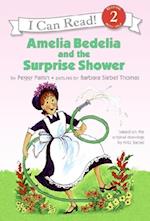 Amelia Bedelia and the Surprise Shower Book and CD [With CD (Audio)]