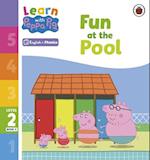 Learn with Peppa Phonics Level 2 Book 9 – Fun at the Pool (Phonics Reader)