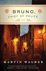 Bruno, Chief of Police: A Mystery of the French Countryside