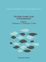 The Daily Growth Cycle of Phytoplankton