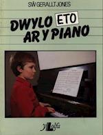 Dwylo Eto ar y Piano