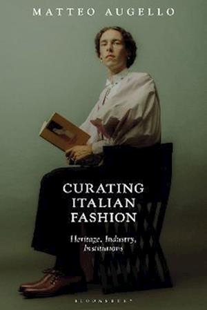 Curating Italian Fashion