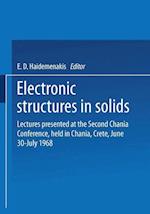 Electronic Structures in Solids