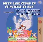 Dwi''n Caru Cysgu Yn Fy Ngwely Fy Hun I Love to Sleep in My Own Bed