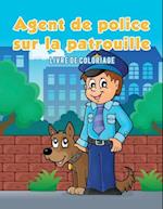 Agent de Police Sur La Patrouille
