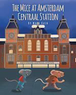 The Mice at Amsterdam Centraal Station 