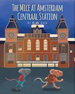 Mice at Amsterdam Centraal Station