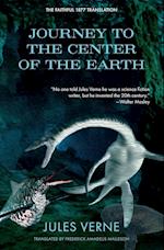 Journey to the Center of the Earth (Warbler Classics) 