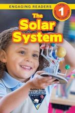 The Solar System: Exploring Space (Engaging Readers, Level 1) 