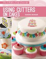 Modern Cake Decorator: Using Cutters on Cakes