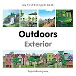 My First Bilingual Book-Outdoors (English-Portuguese)