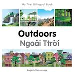 My First Bilingual Book - Outdoors - Vietnamese-english