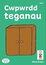 Llyfrau Hwyl Magi Ann: Cwpwrdd Teganau