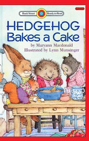 Hedgehog Bakes a Cake
