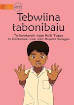 Ten Little Fingers - Tebwiina Tabonibaiu (Te Kiribati)