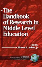 The Handbook of Research in Middle Level Education (Hc)
