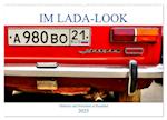 IM LADA-LOOK - Oldtimer und Newtimer in Russland (Wandkalender 2025 DIN A2 quer), CALVENDO Monatskalender