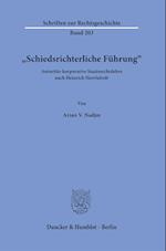 »Schiedsrichterliche Führung«.