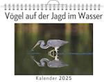 Vögel auf der Jagd im Wasser