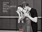 Ballettsaal - Stuttgarter Ballett Kalender 2025 - Stuttgarter Ballett