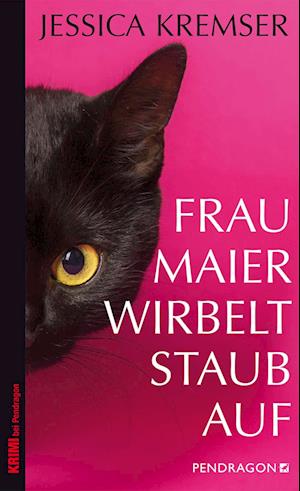 Frau Maier wirbelt Staub auf