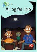 Ali og far i bio