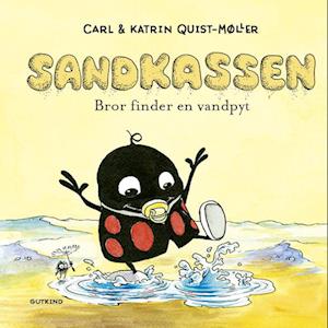 Sandkassen. Bror finder en vandpyt