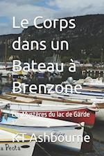 Le Corps dans un Bateau à Brenzone