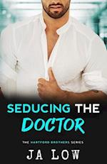 Seducing the Doctor : Age Gap Romance 